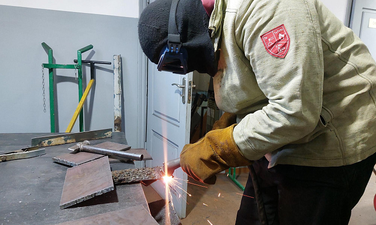 На базе ЧТЖТ проходит обучение сварочному производству