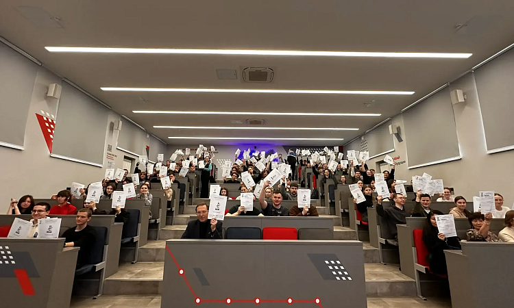 «Помним сердцем, знаем историю»: в ЗабИЖТ прошел международный «Диктант Победы»