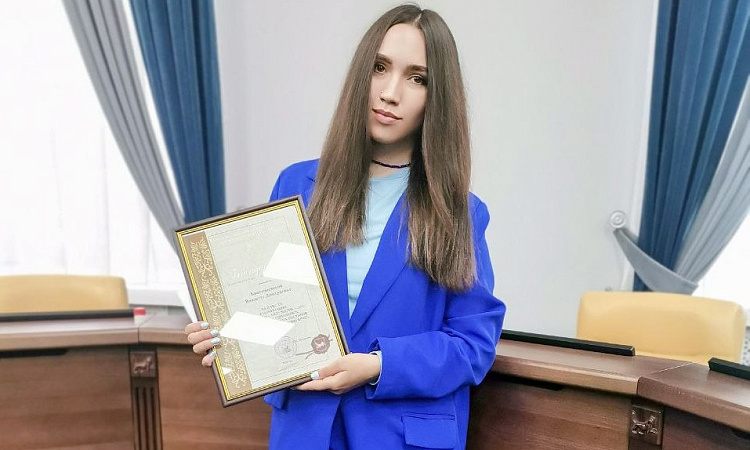 Конкурс социальных антинаркотических рисунков «И без наркотиков жизнь ярче!»