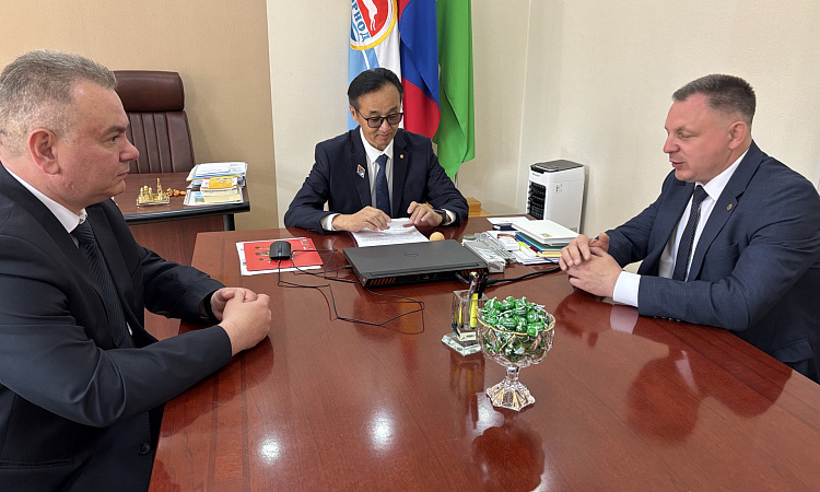 Директор ЗабИЖТ посетил Монголию для укрепления партнерских связей