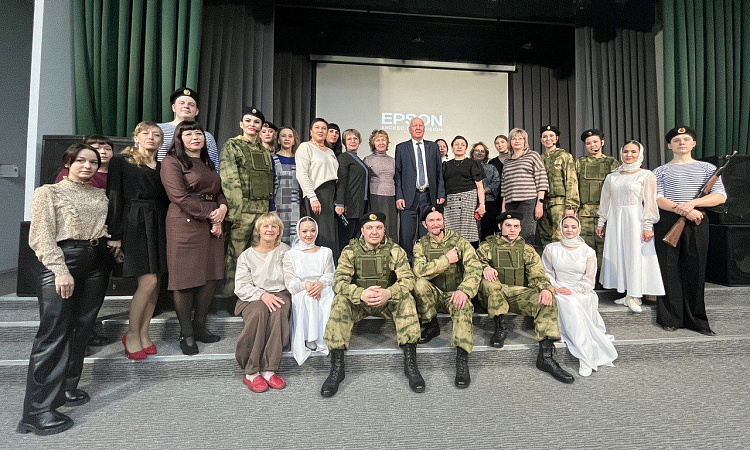 В ЗабИЖТ состоялся концерт театра «Забайкальские узоры»