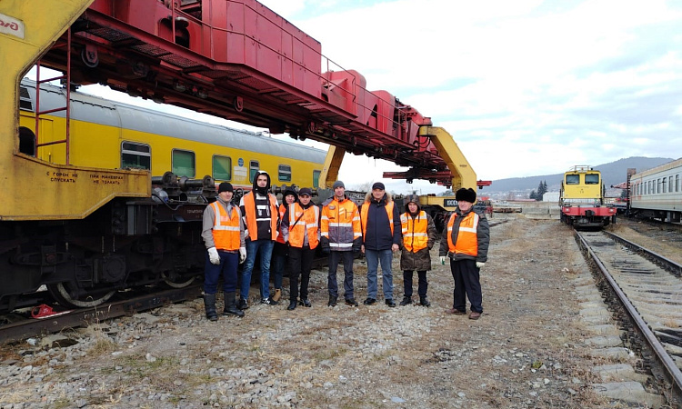 Профессиональная подготовка по рабочим профессиям продолжается