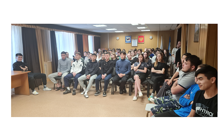 Собрание для студентов, проживающих в общежитии медицинского колледжа ЖТ ИрГУПС