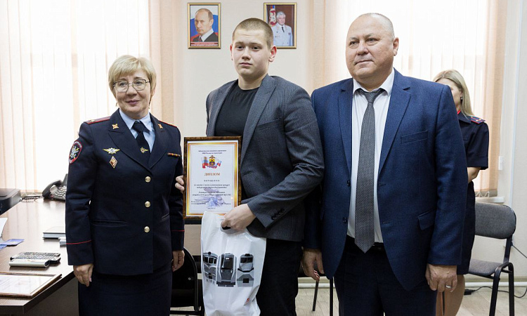 Лицеист Владислав Лопаткин стал победителем конкурса «Дороги безОпасности»