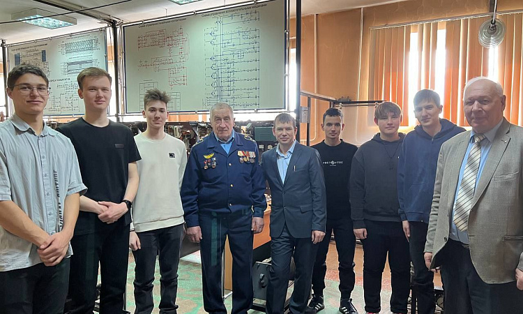 В ЗабИЖТ состоялась встреча с легендарным железнодорожником