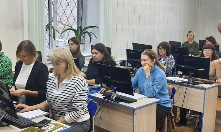 Начала свою работу стажировочная площадка по реализации дополнительной профессиональной программы повышения квалификации в рамках федерального проекта «Профессионалитет» по специальности 38.02.01 "Экономика и бухгалтерский учет" (по отраслям)