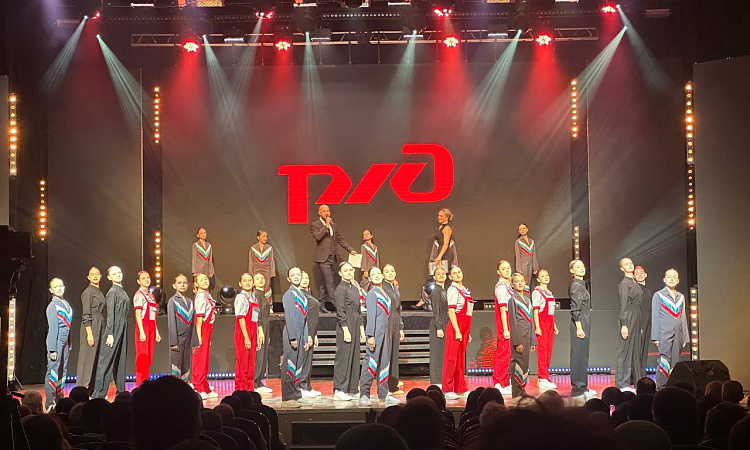 Обучающиеся ЗабИЖТ приняли участие в праздничном концерте, посвященном Дню компании