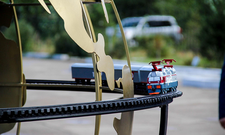 Поздравление ко Дню железнодорожника