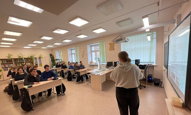 Студенты ЗабИЖТ провели профориентационный десант в Борзе и Баляге