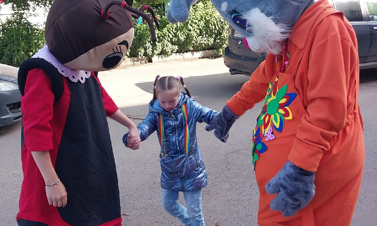 Праздник для детей «Осень красная – распрекрасная»