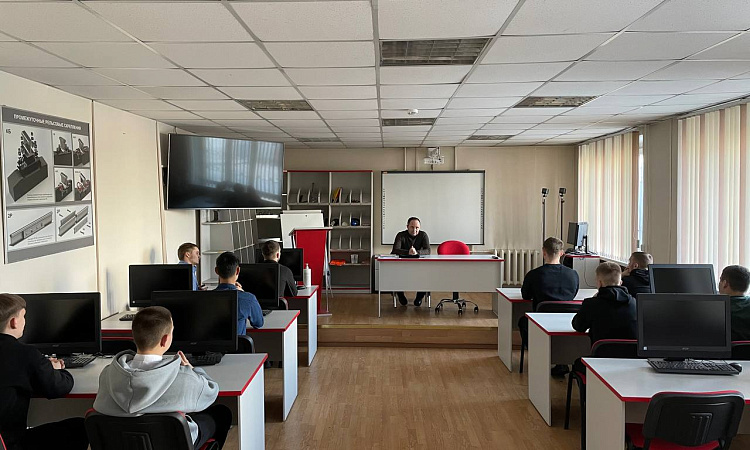 У студентов ЧТЖТ начался ускоренный курс «Монтер пути»