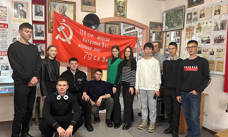 Студенты ЗабИЖТ посетили локомотивное депо Чита