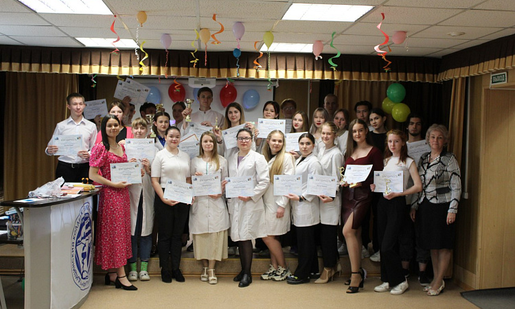 Мероприятие "Виват, студент" по итогам учебного года в МК ЖТ ИрГУПС