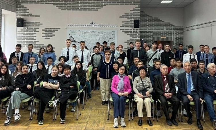 Студенты УУКЖТ ИрГУПС приняли участие в патриотическом вечере