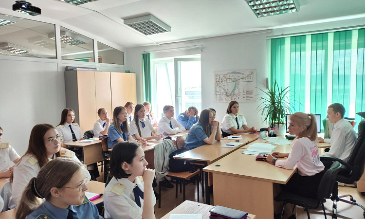 В УУКЖТ ИрГУПС работает Студенческая лига лекторов