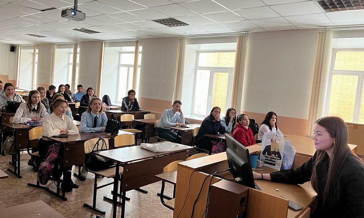 Круглый стол по правилам дорожного движения прошел в ЧТЖТ