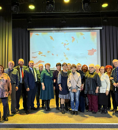 В ЗабИЖТ прошел концерт ко Дню пожилого человека 