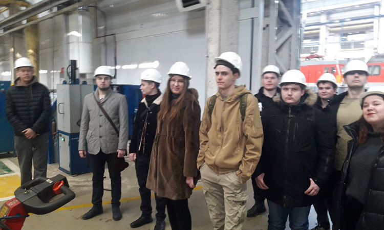 Выездное занятие для студентов прошло в депо