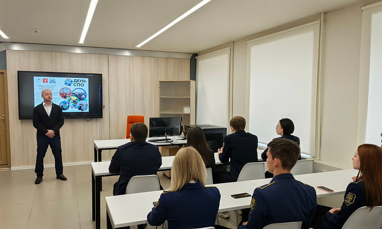 В ЧТЖТ состоялась встреча с депутатом Заксобрания Михаилом Гимаевым