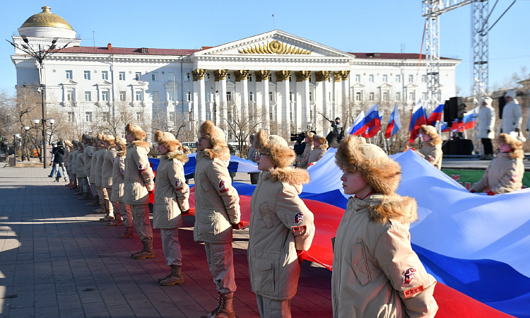 Торжественное шествие на площади Ленина: как это было