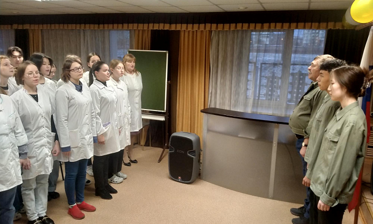 Кинолекторий "Засекреченный подвиг" в МК ЖТ ИрГУПС