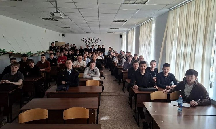 В ЗабИЖТ стартовали курсы подготовки бойцов студенческих стройотрядов