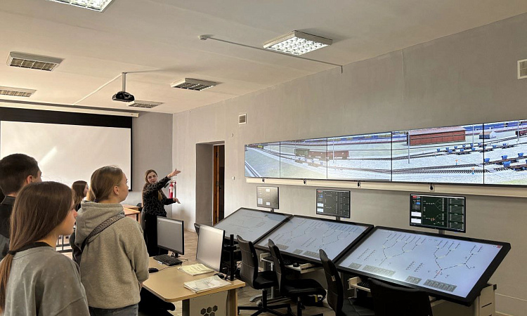 Открываем двери в будущее 