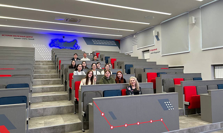 Студенты-экономисты ЗабИЖТ прослушали цикл лекций ВШЭ