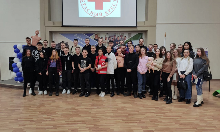 Мастер-класс инструктора ресурсно-образовательного центра "Российский Красный Крест