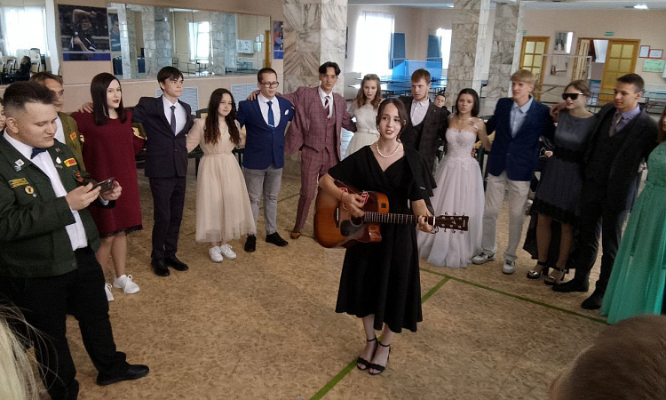 В ЗабИЖТ состоялся бал студенческих отрядов