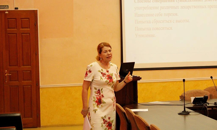 Семинар для педагогических работников колледжа по теме «Маркеры суицидального поведения обучающихся» 