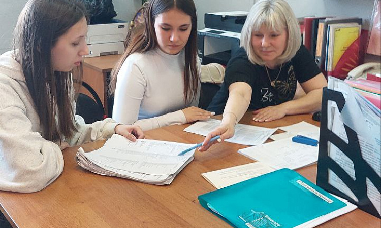 Движенцы ЗабИЖТ на практике изучили принципы грузовой работы