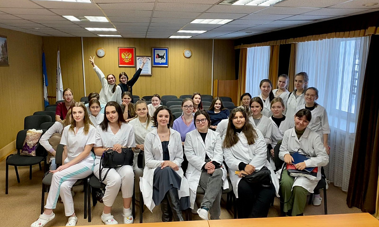 Лекция от студентов ИГМУ в МК ЖТ ИрГУПС