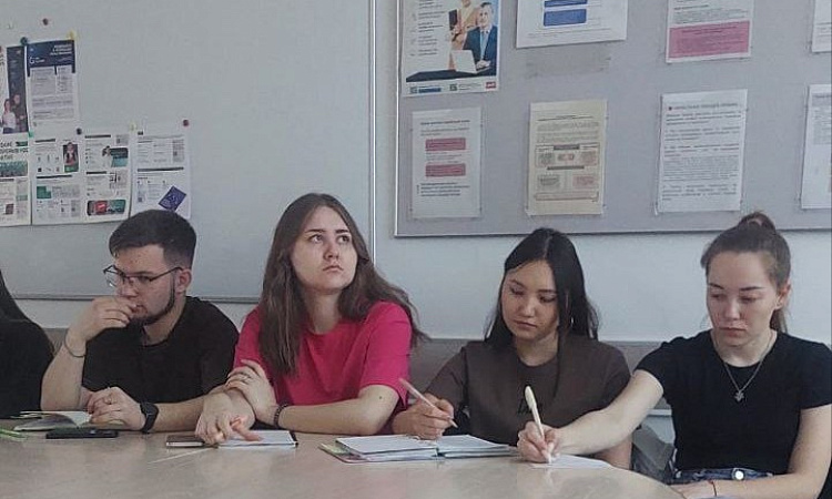 Выездное занятие прошло в Центре фирменного транспортного обслуживания