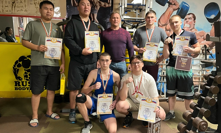 Подведены итоги соревнований по гиревому спорту