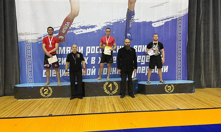 Студент МК ЖТ ИрГУПС принял участие в  соревнованиях по панкратиону  «Кубок героев»