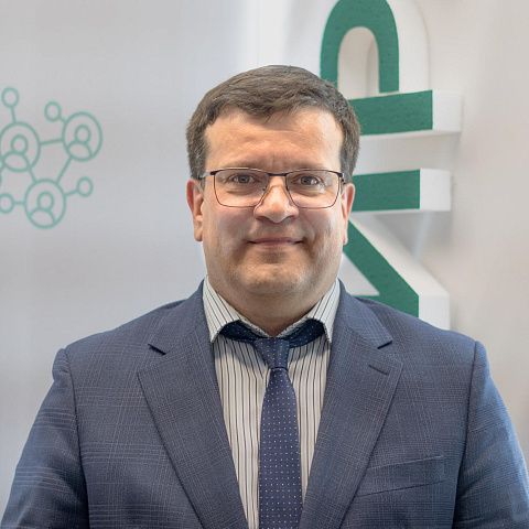 Максим Парфенов