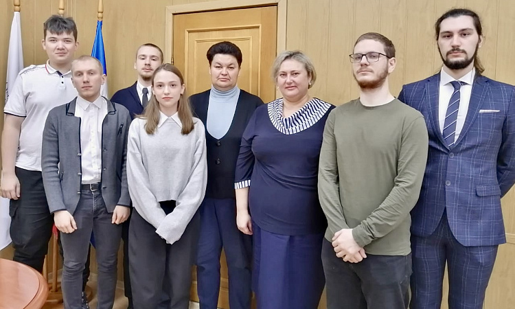 Встреча директора СКТиС Натальи Черных с разработчиками дизайн-проекта в рамках ФП «Профессионалитет»