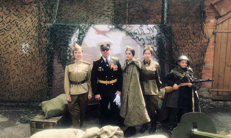 Студенты МК ЖТ ИрГУПС приняли участие в патриотической акции «Фотокарточка победы»