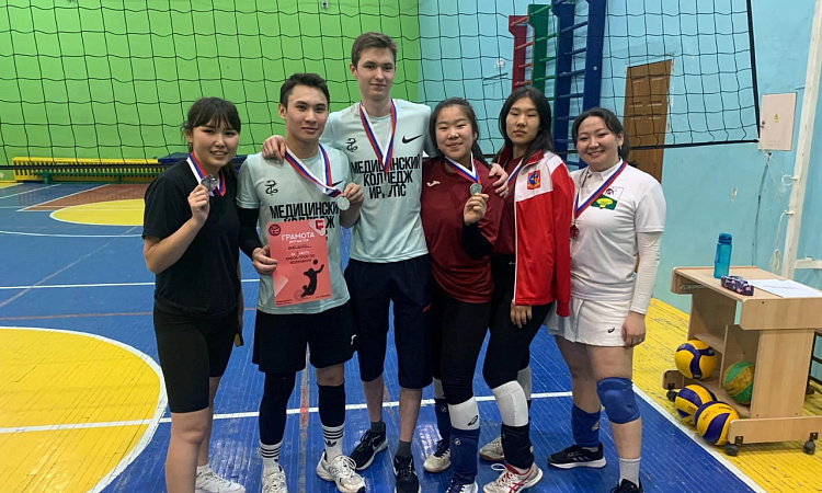 Студенты МК ЖТ ИрГУПС приняли участие в Кубке ППОС по волейболу